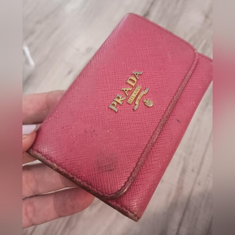 Prada hot pink saffiano leather key holder - Picture 5 of 11